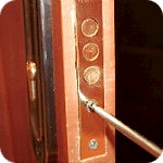 Замена цилиндра замка Замена цилиндра замка